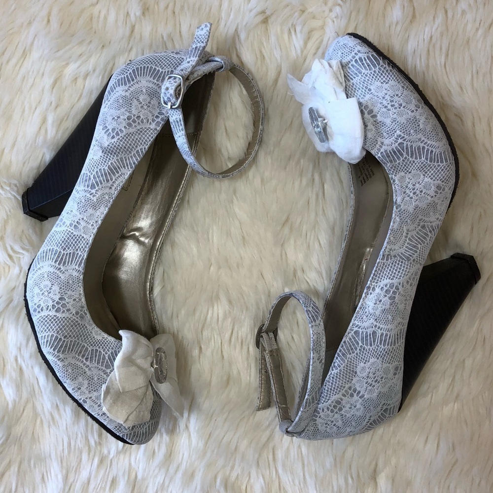Joyfolie Eloise Gray Vintage Lace Bridal wedding Anthropologie retro pumps